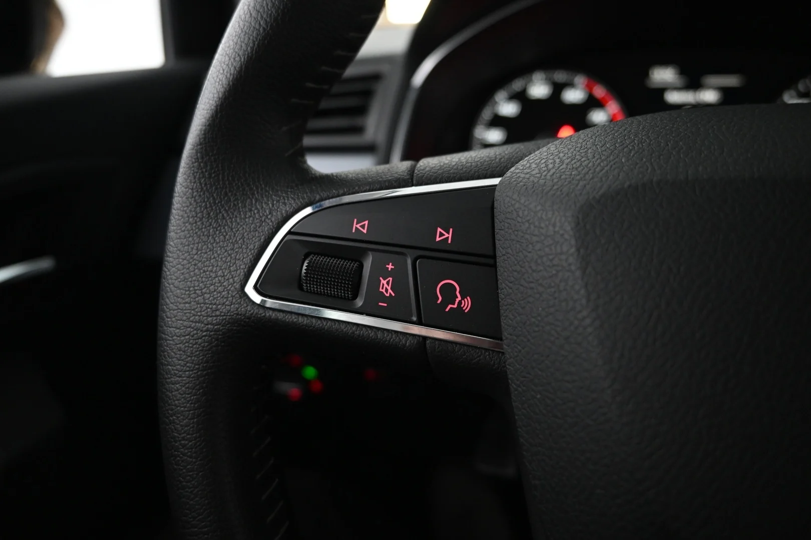 Car Image - 6IAmZ5VfryEH5vVhA40npy