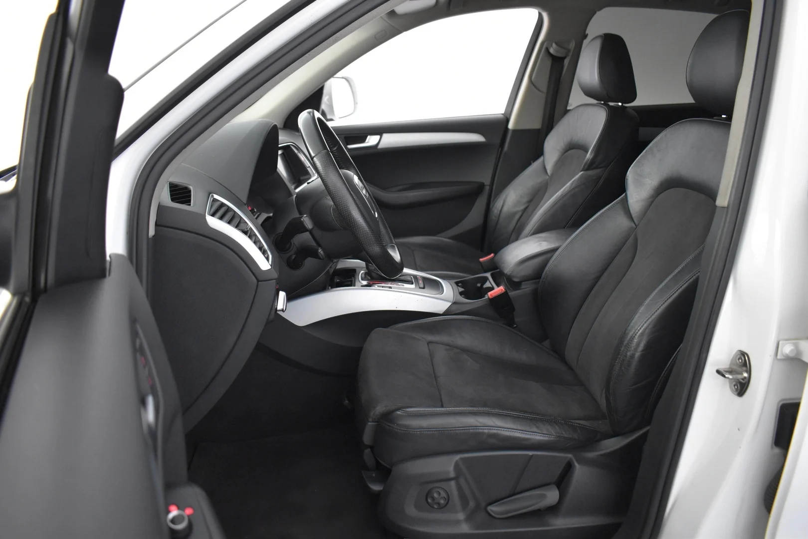 Car Image - 3dCnlrjspWTXHY0SdSdpTw