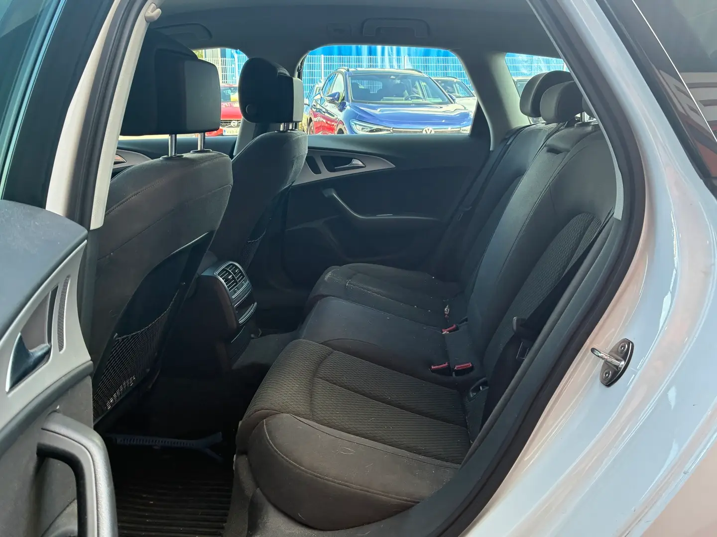 Car Image - 2bzuuQ6DpebRMZEpOcptuF