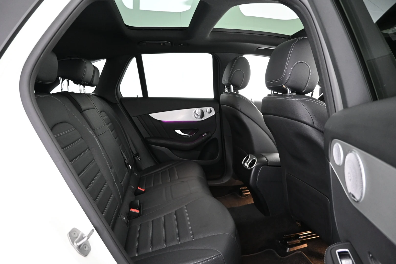 Car Image - 2Xw0N6iOl8Y2tqyH3DpZvs