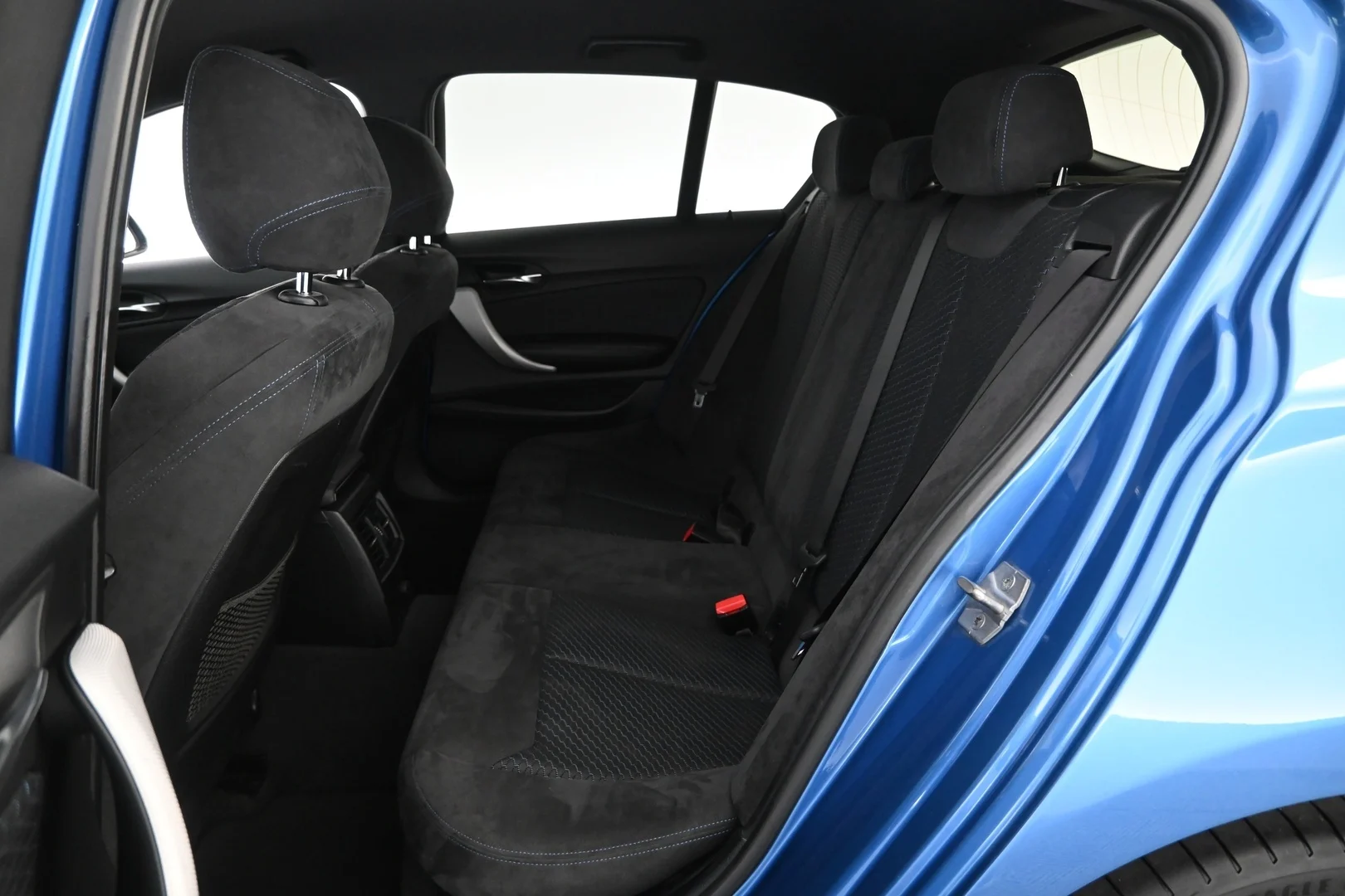 Car Image - 347nkZiS0XDBbC9dEZnVOP