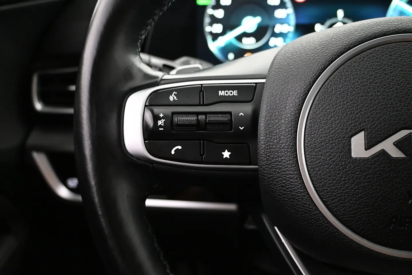 Car Image - VZdarcnUeipgl9rzZl0cj