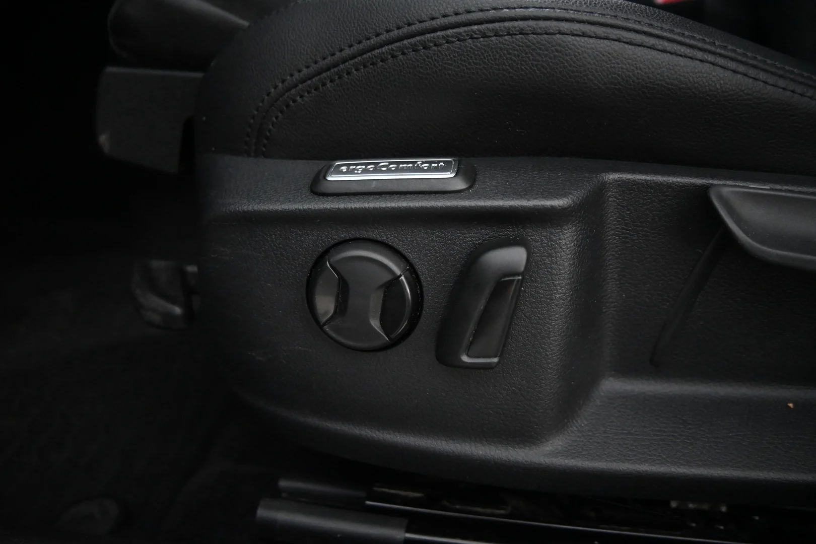 Car Image - 5k4wXC2en3YcCpwik1LVqj