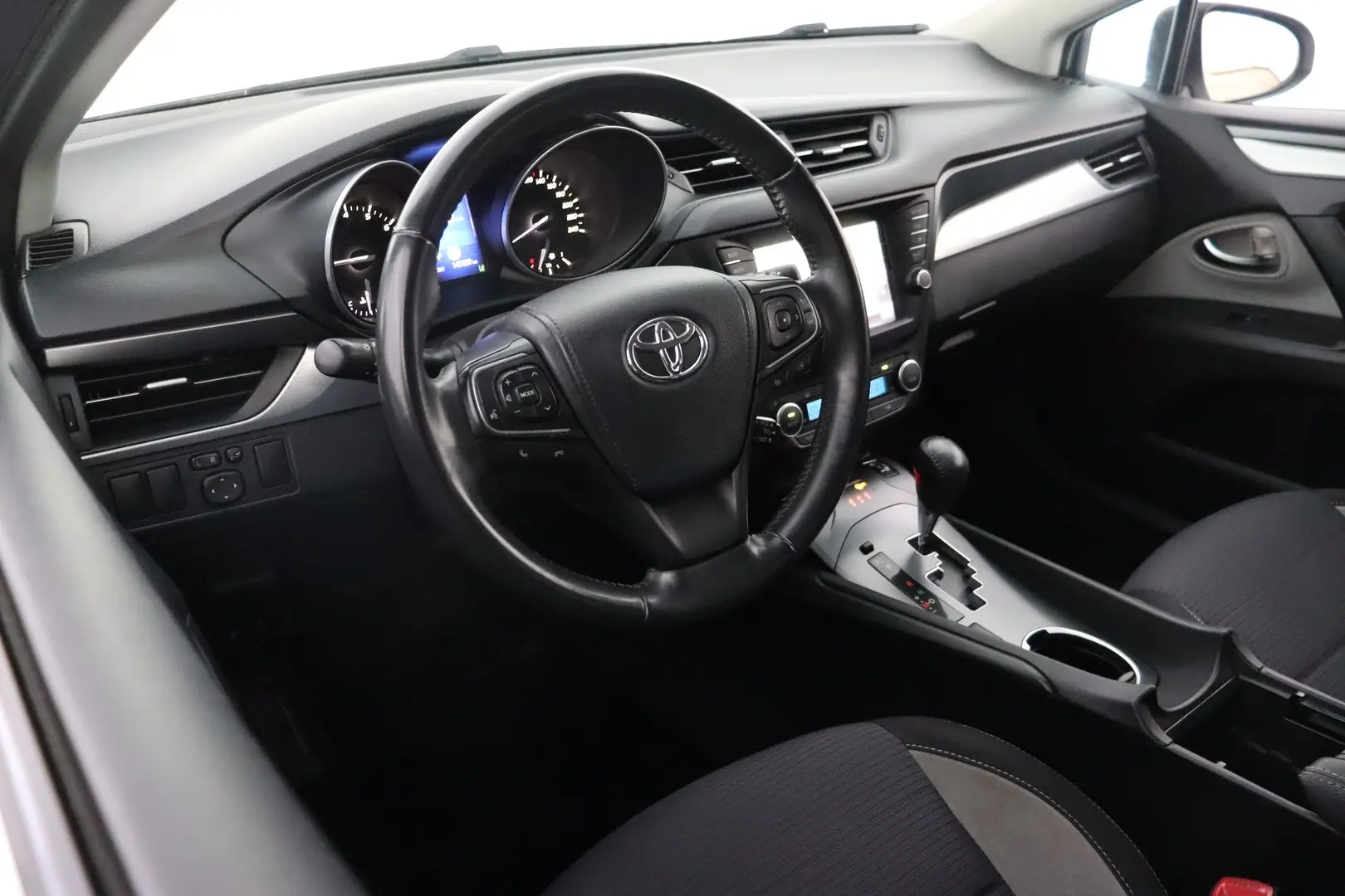 Car Image - 4iAtAMy9lhJcecaySAjbhw
