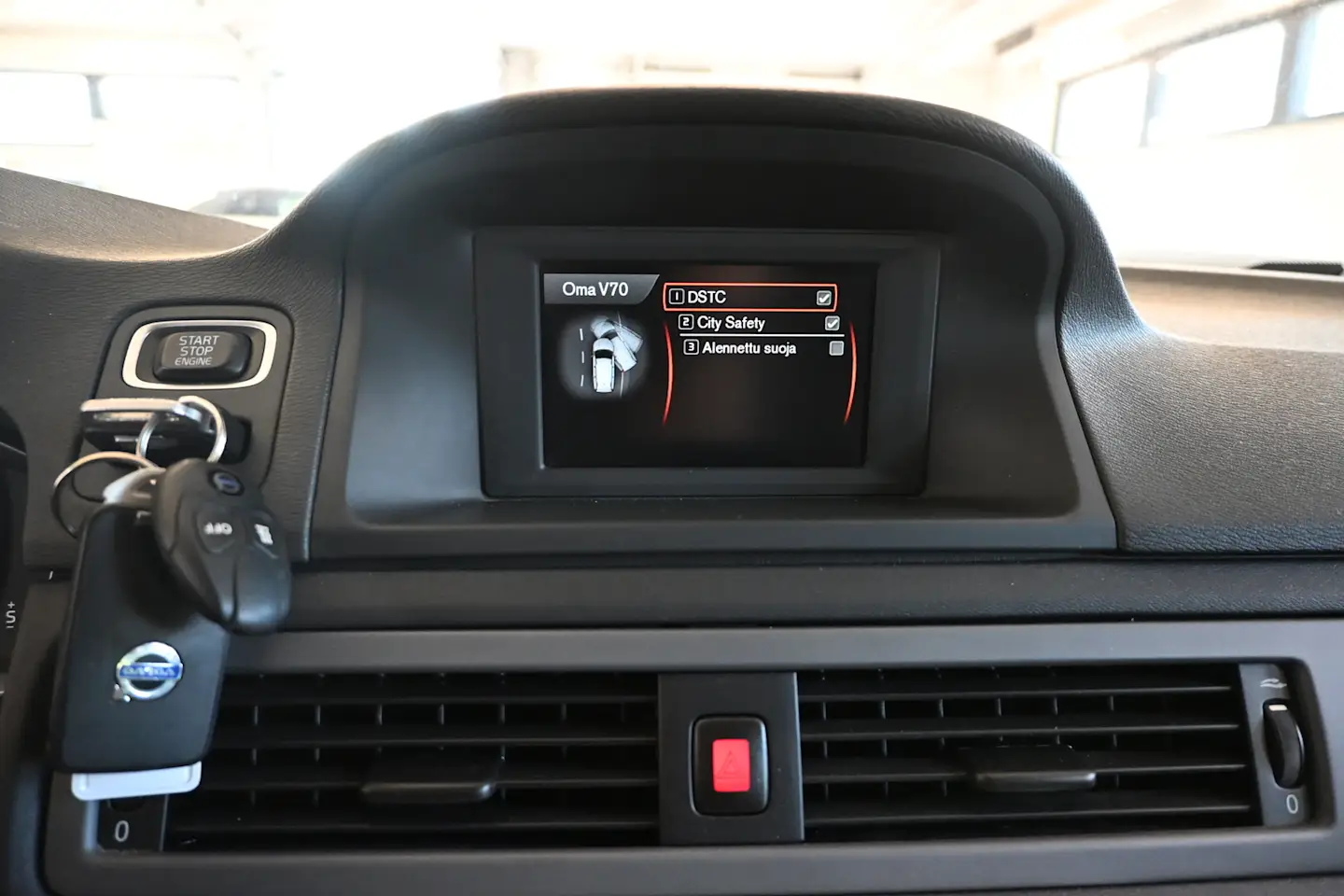 Car Image - 4V5BQhhqlZq6hvGB2rKl1I