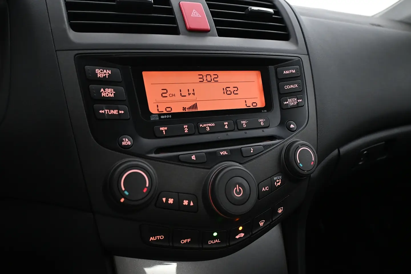 Car Image - 2Nk6nvr1EephMsoVX4Rrmr