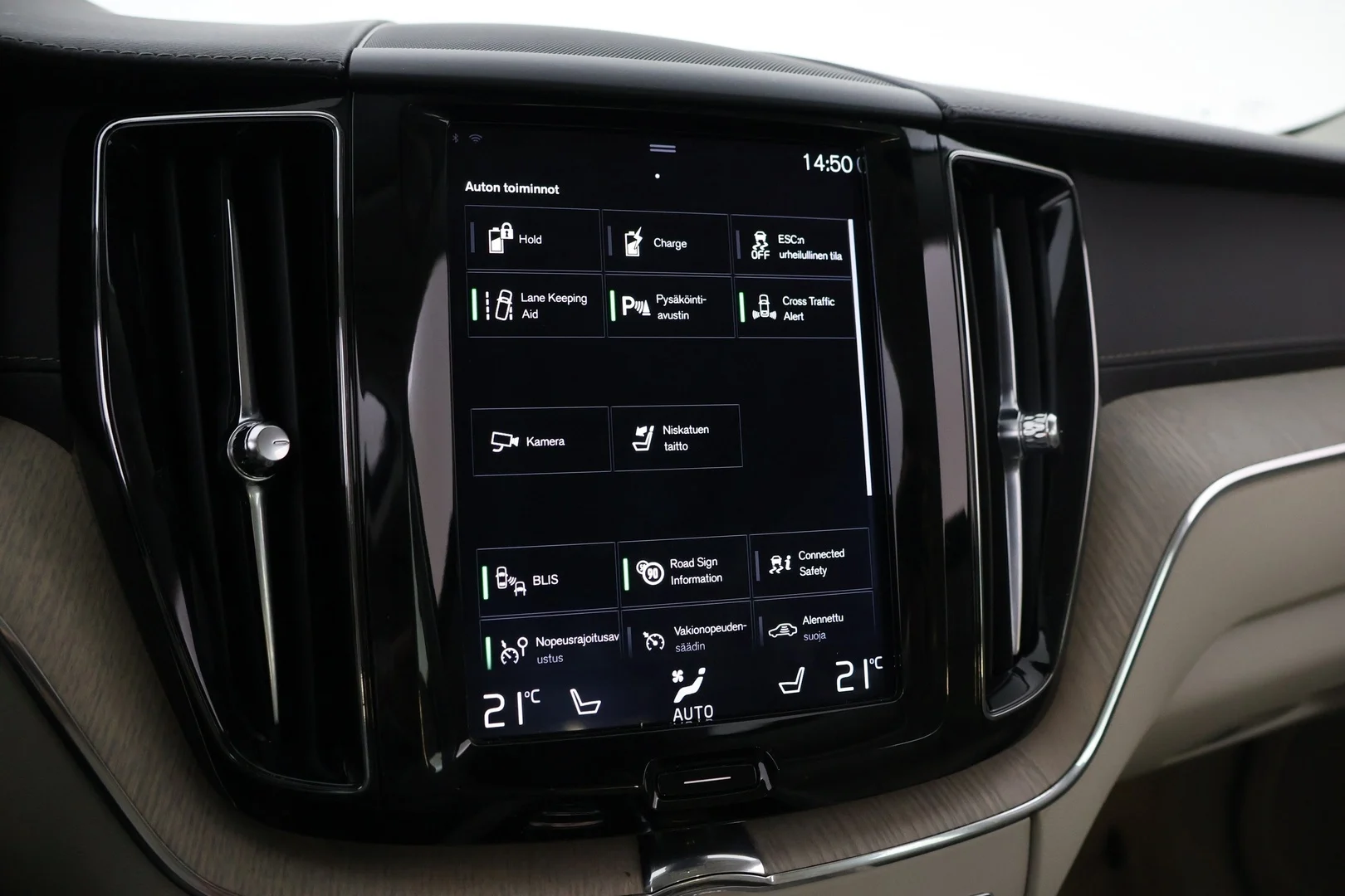 Car Image - 1vBWXtYSwVr9yBKSEihw7M