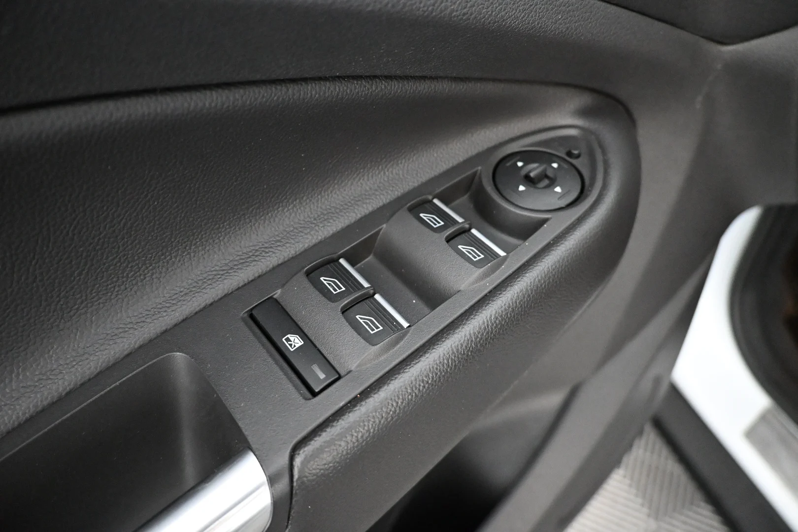 Car Image - 2XCpEgFl4nbEKG7IoPJaGa
