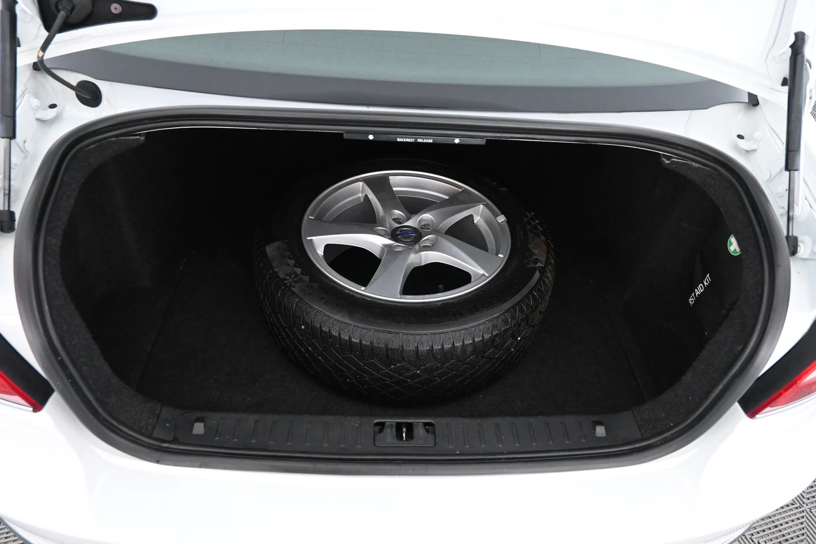 Car Image - 4FWAIudR71pV9P98dct62y