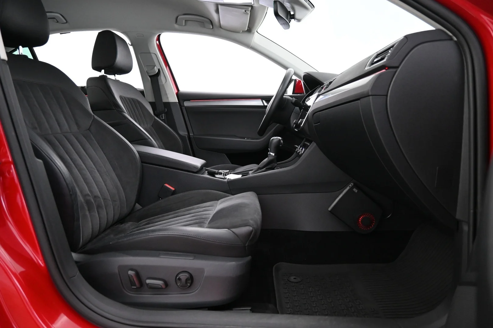 Car Image - 2makSHNptyqUQ5RtyQS1ZI
