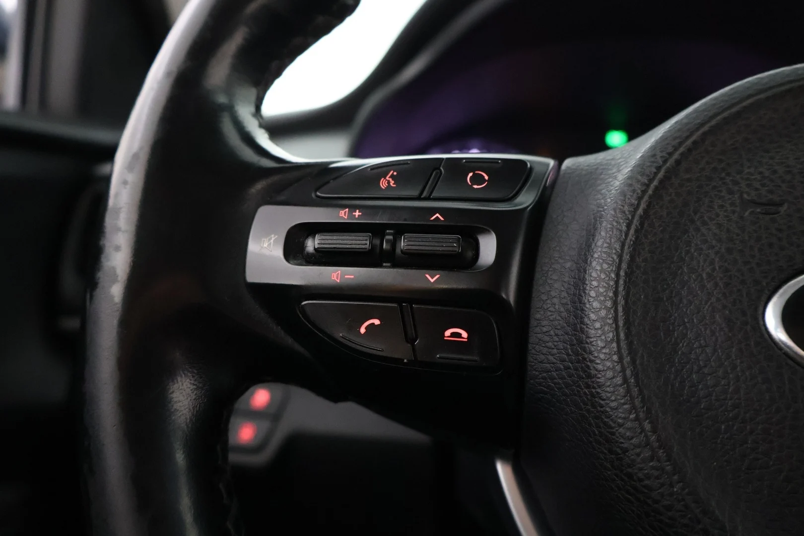 Car Image - AtMawgM96FL2frjxEgQg8