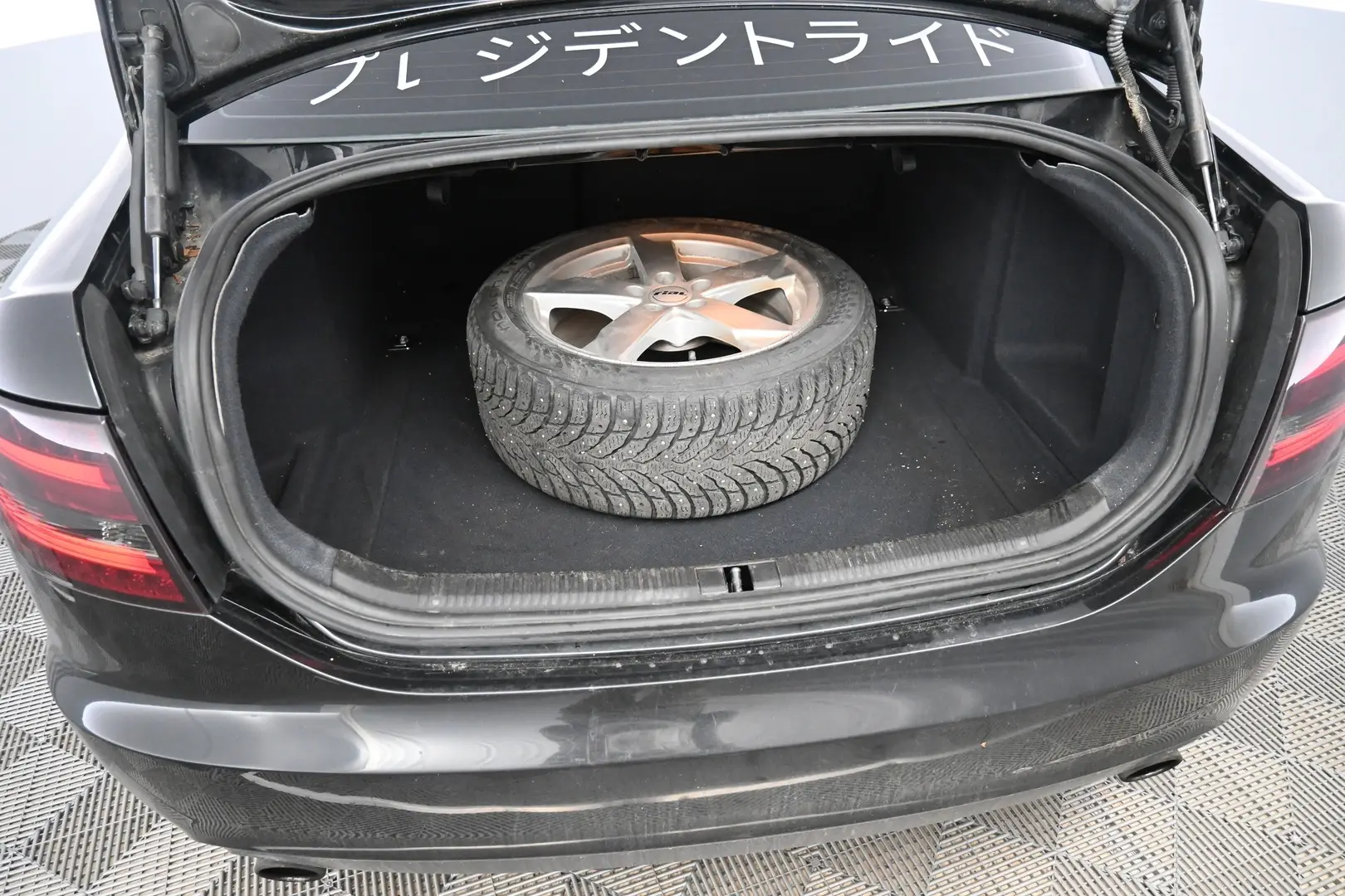 Car Image - 5g0JBX33N3sX9CK1t5J7DQ