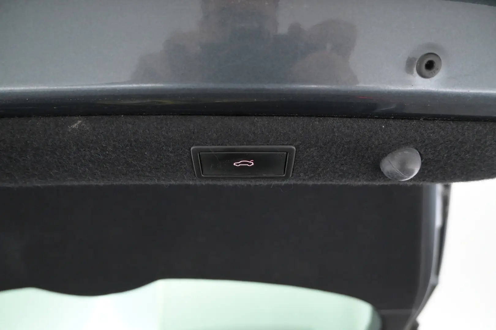 Car Image - 5P0LnYXkrEtlGct9WYMtRX