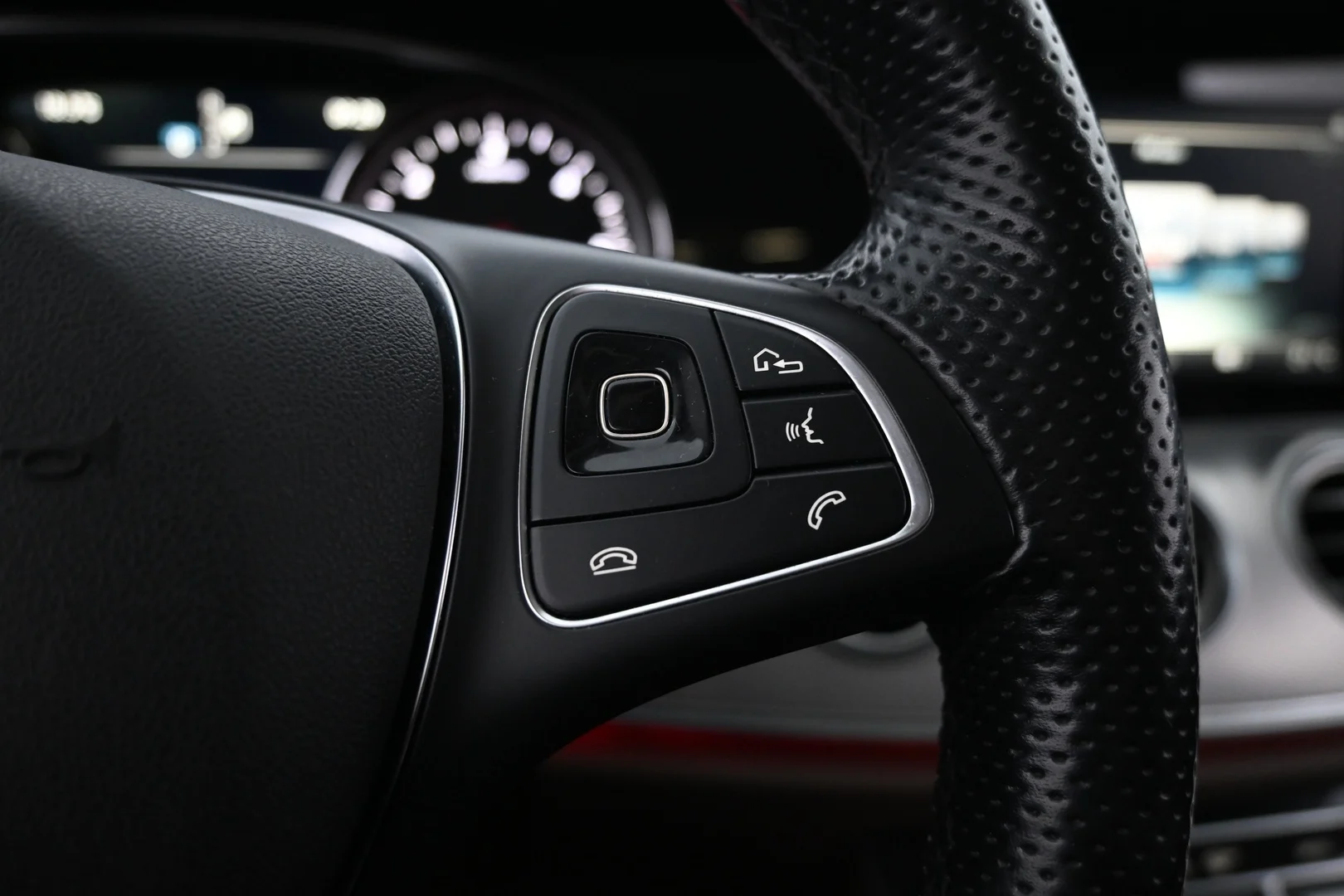 Car Image - 1QKCNIZkk4veKM7L0tP5DW