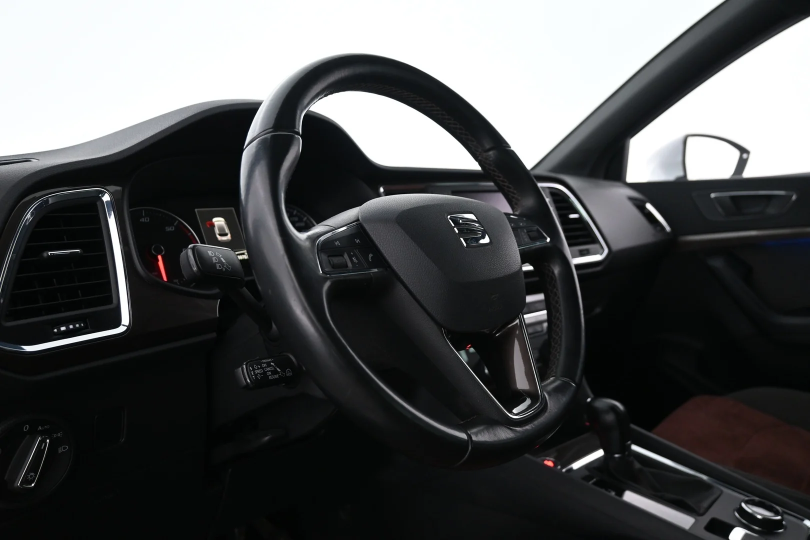 Car Image - 2kXY5czqVWOKBIr3aqQ2ks
