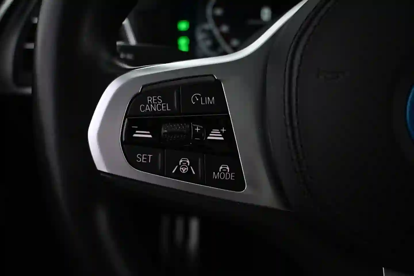 Car Image - 6iLASqGFR5Weqnzj4Jpbcc