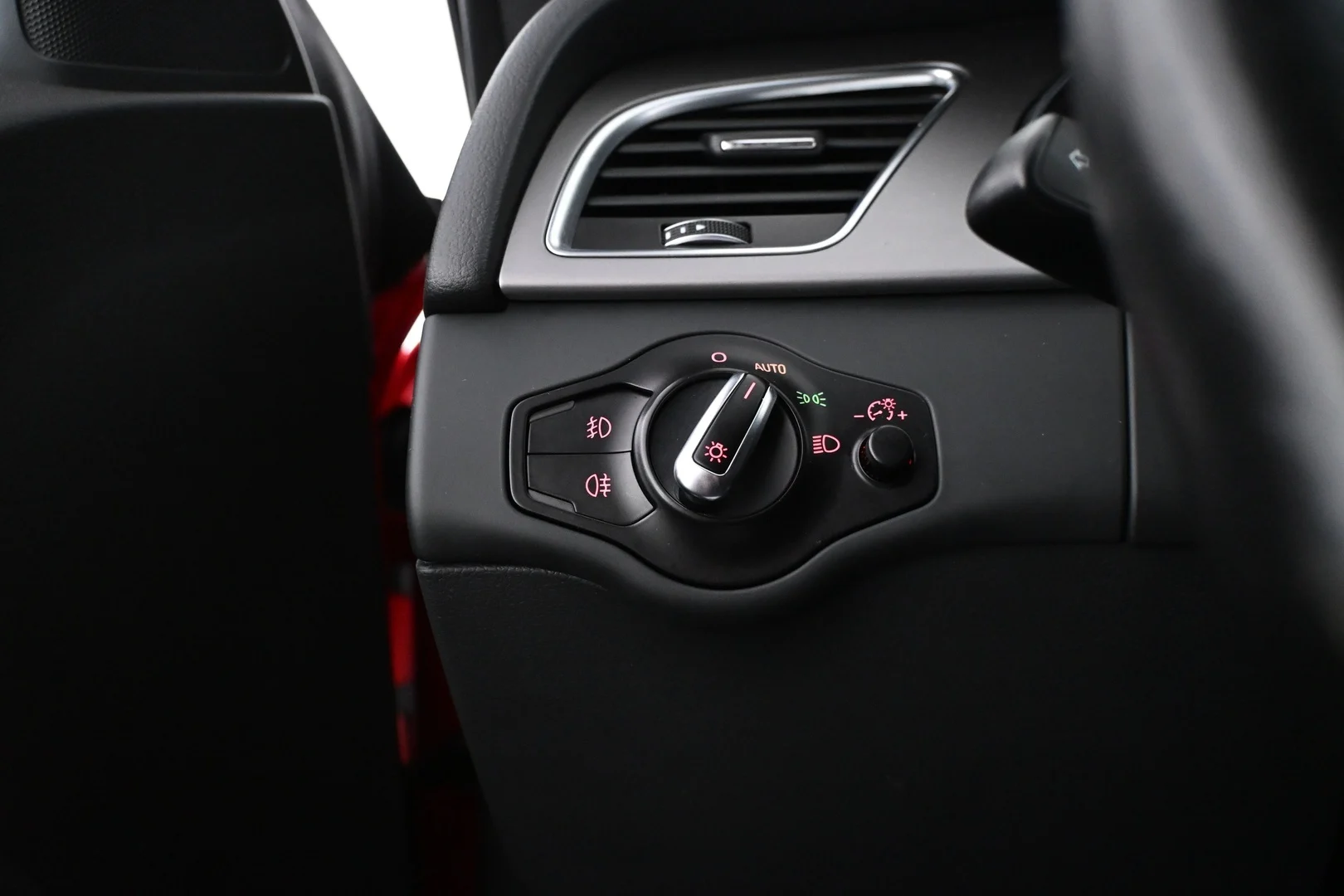 Car Image - 5AzrvnP3KYQC8KzkYdACuT