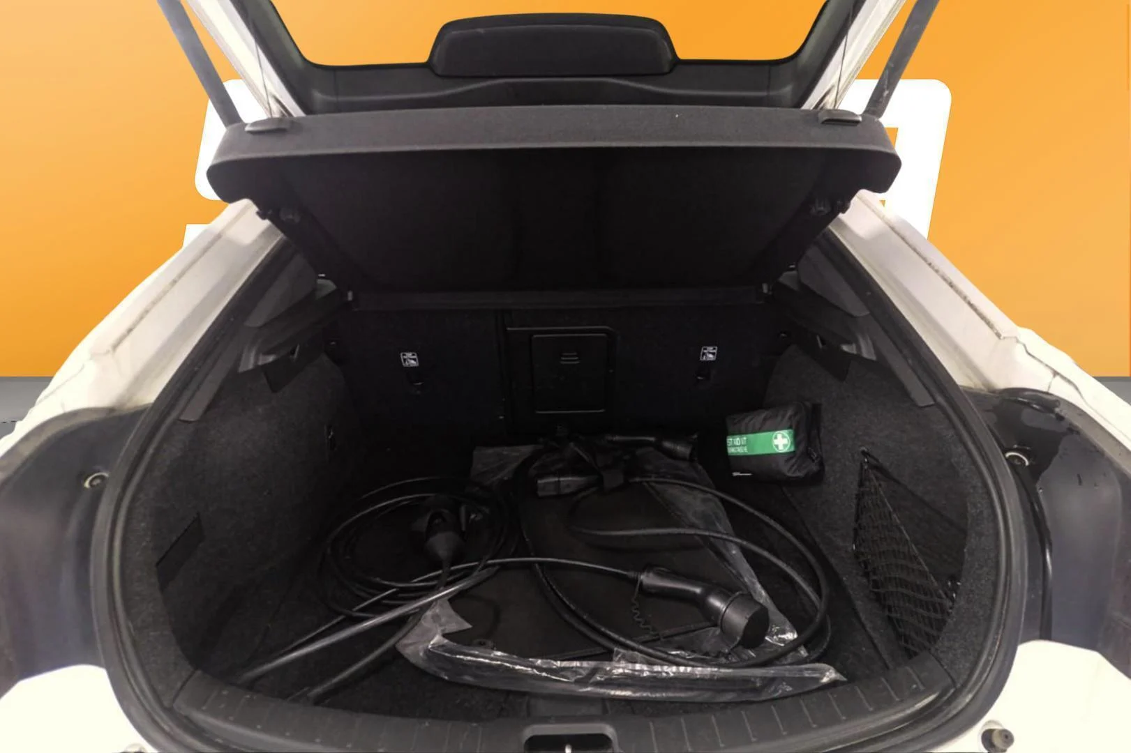 Car Image - 2yAedP0rjk4ToMeUg8RPSb