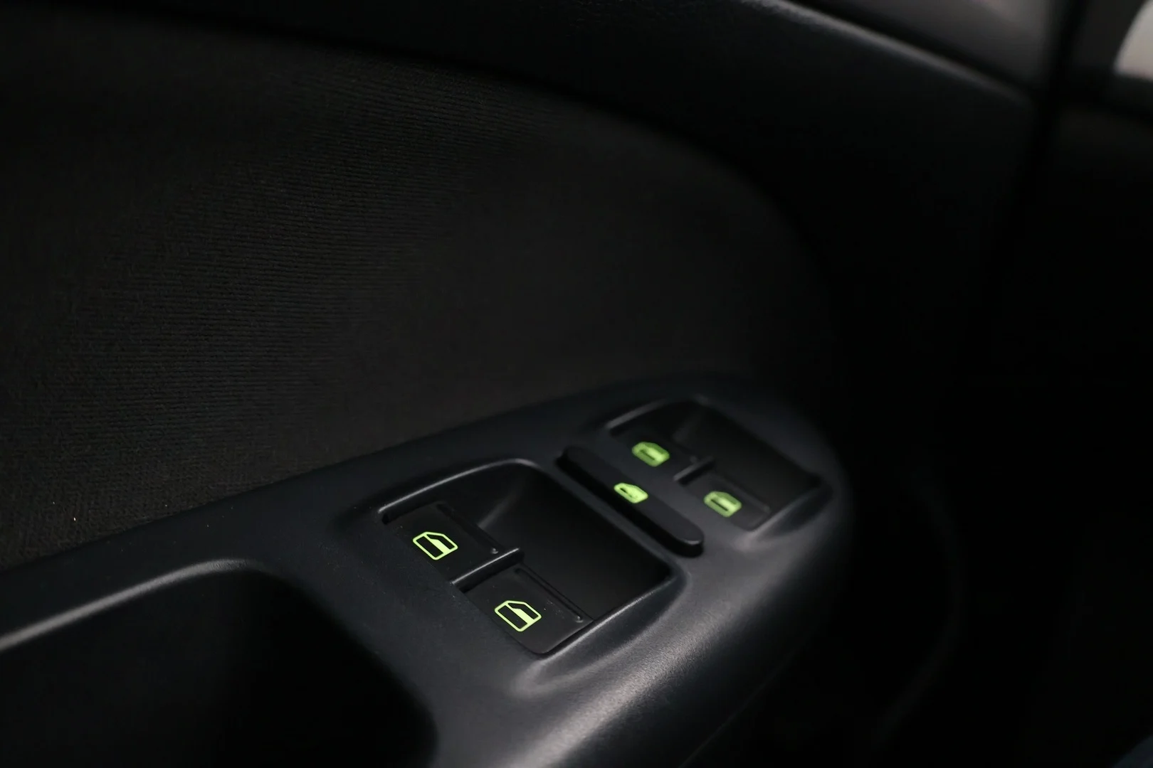 Car Image - 11ADJBluxRuiZcgCdOpdKH