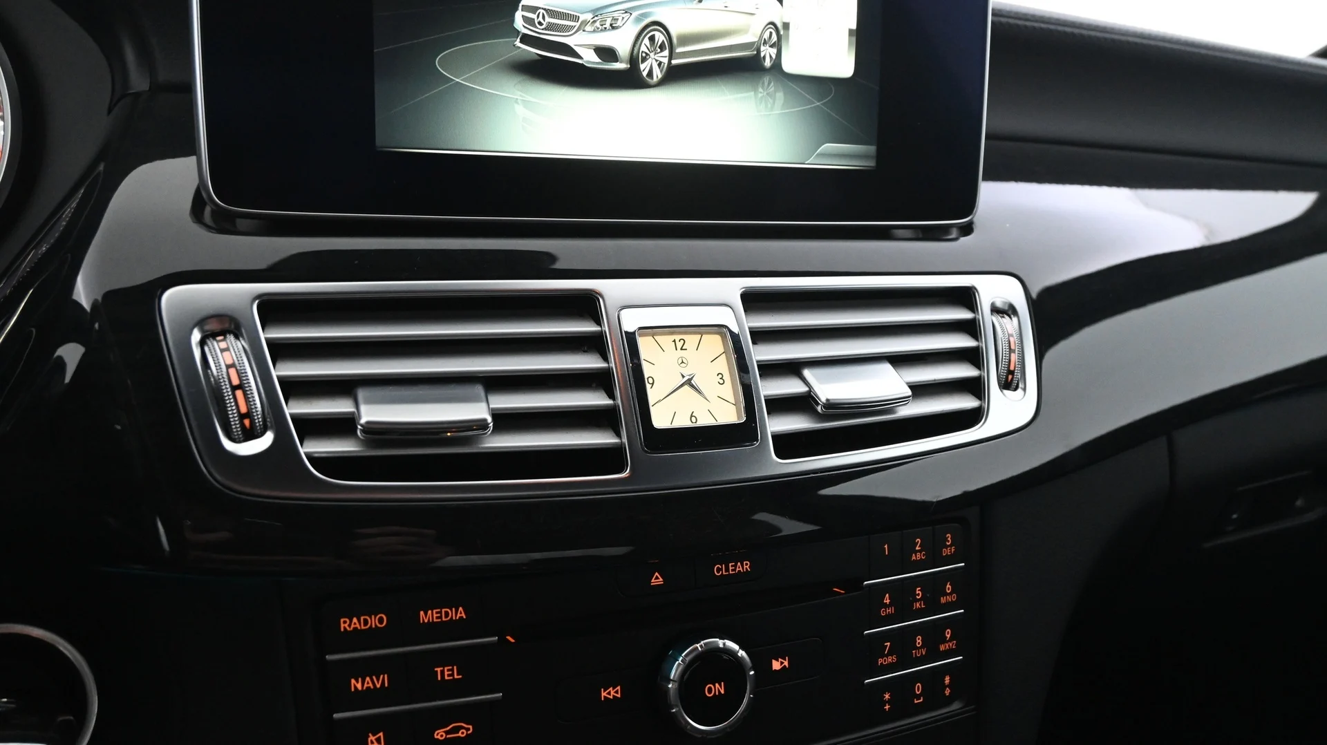 Car Image - 7Ipnwj6Y8Fg6BiA382Db7H