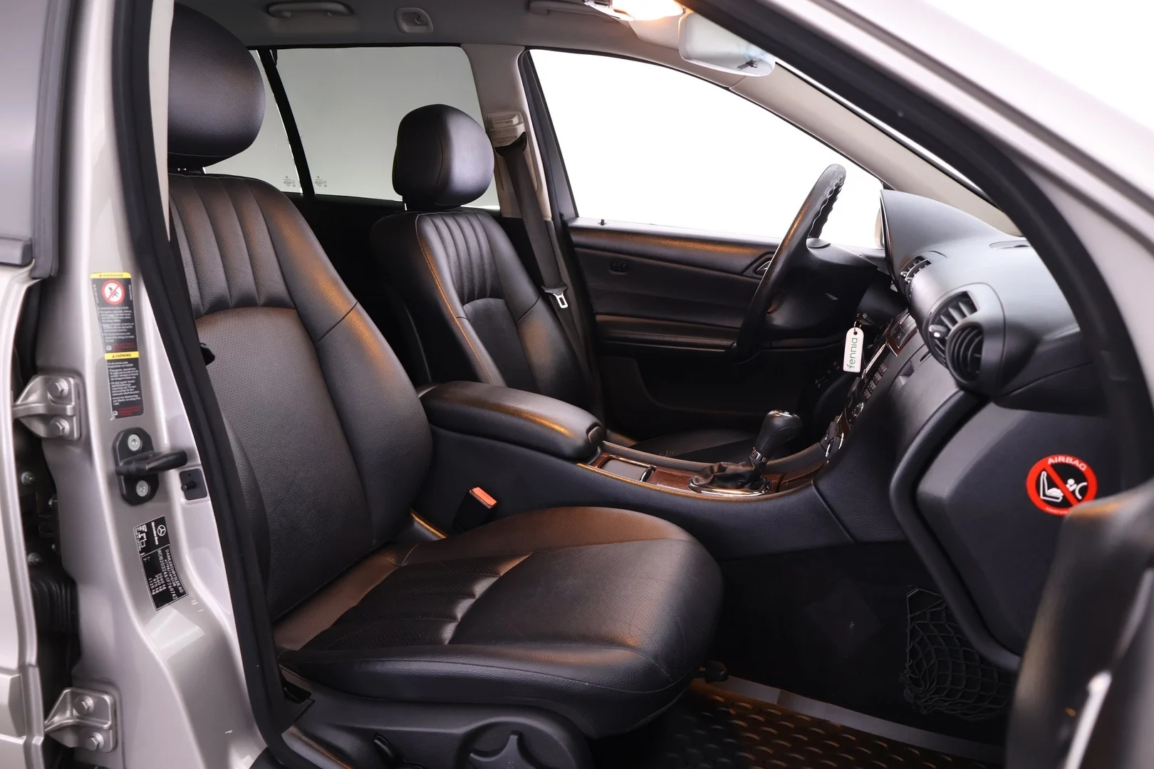 Car Image - 5S2TmLzTJHgTYwSjNiIb3d