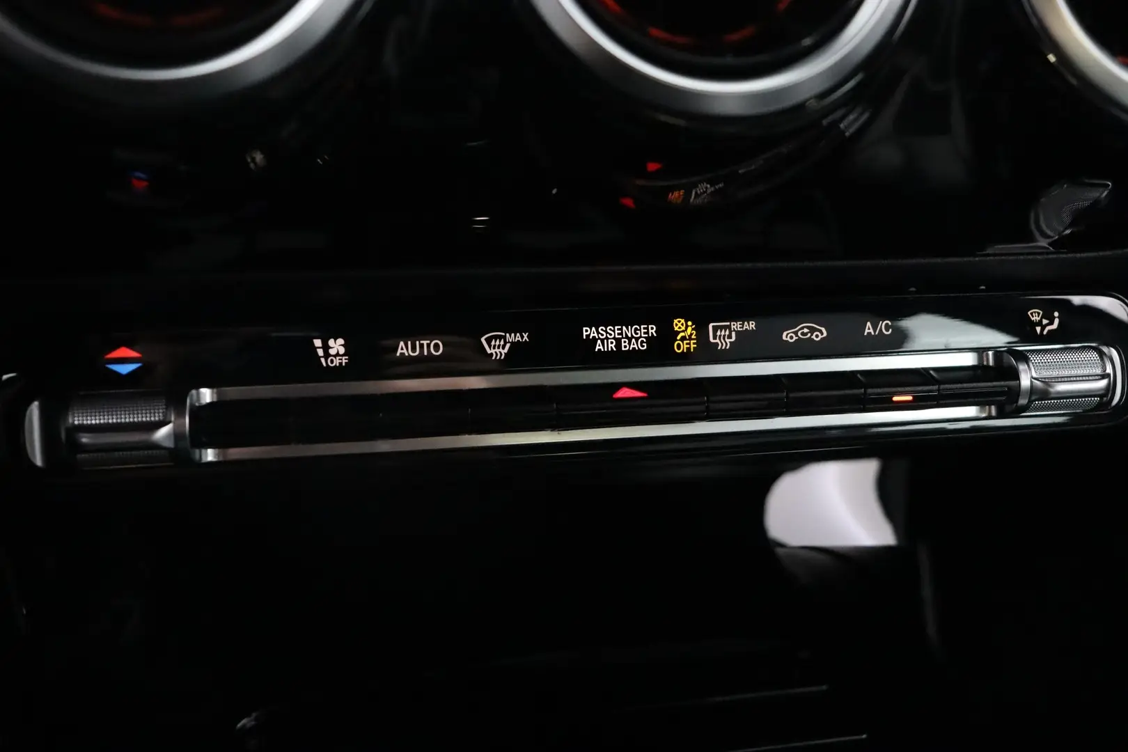 Car Image - 25bDwhlmVnhVu0WKUe7xkP