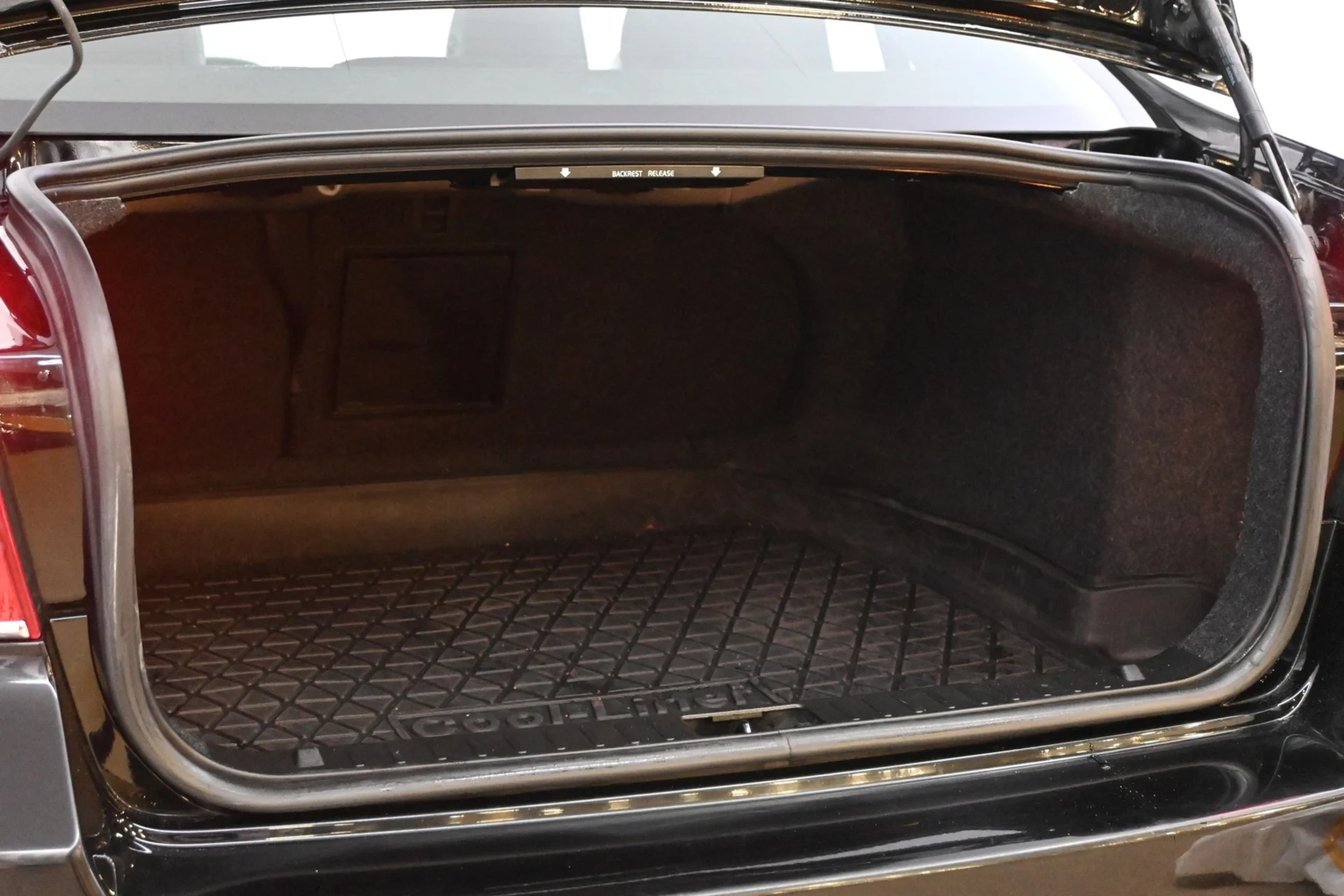 Car Image - 6ZVkwlAdicvEfPTMMMdwH3