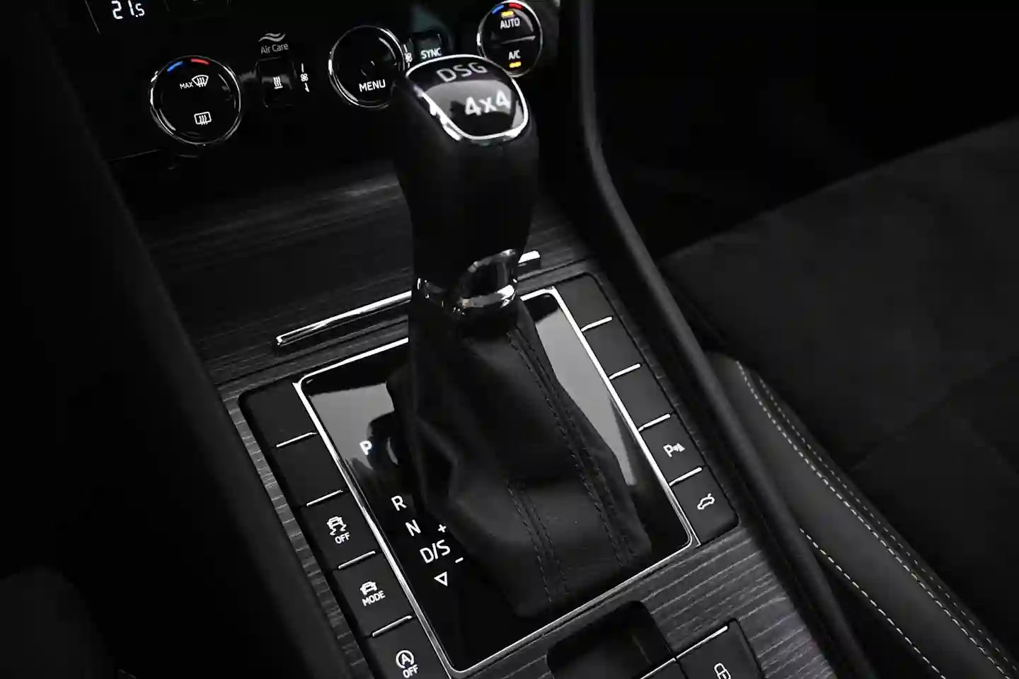 Car Image - 2TzoDDepdSEvhNu4G6Zbce