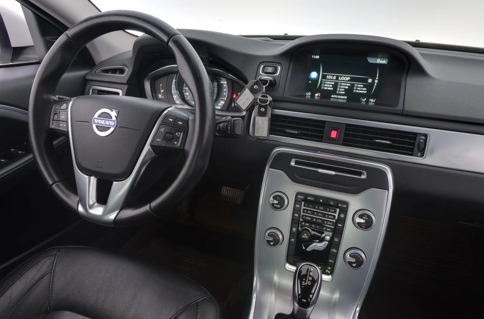 Car Image - 7yW5RNmZXe7bPM9hLv69xx