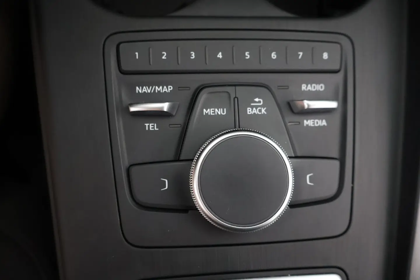 Car Image - AMRO3LDriiJpxgAlJ9ZHt