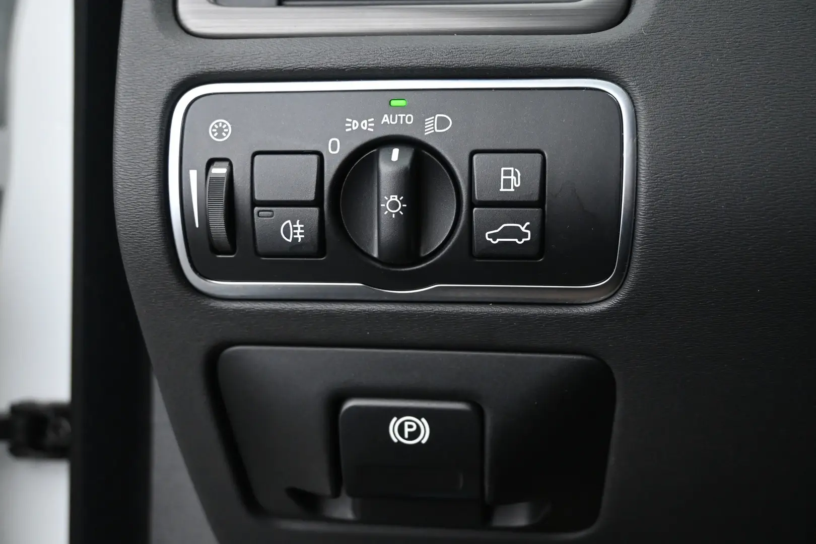 Car Image - 4FWAIudR71pV9P98dct62y