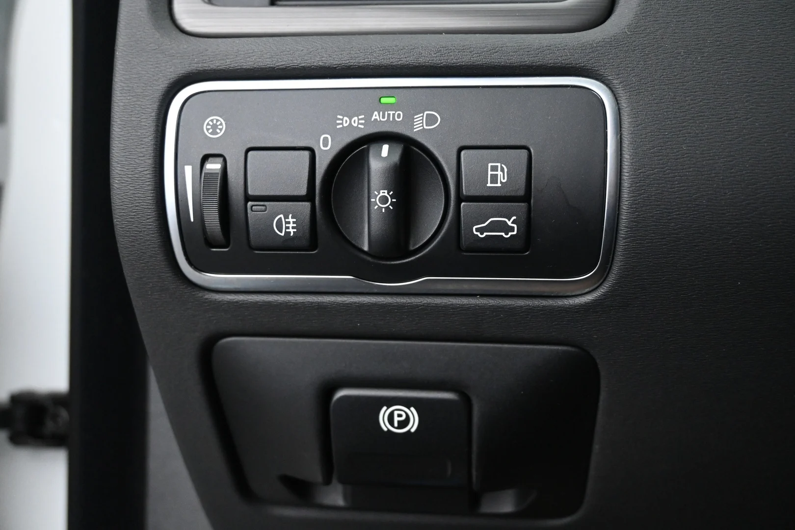 Car Image - 4FWAIudR71pV9P98dct62y