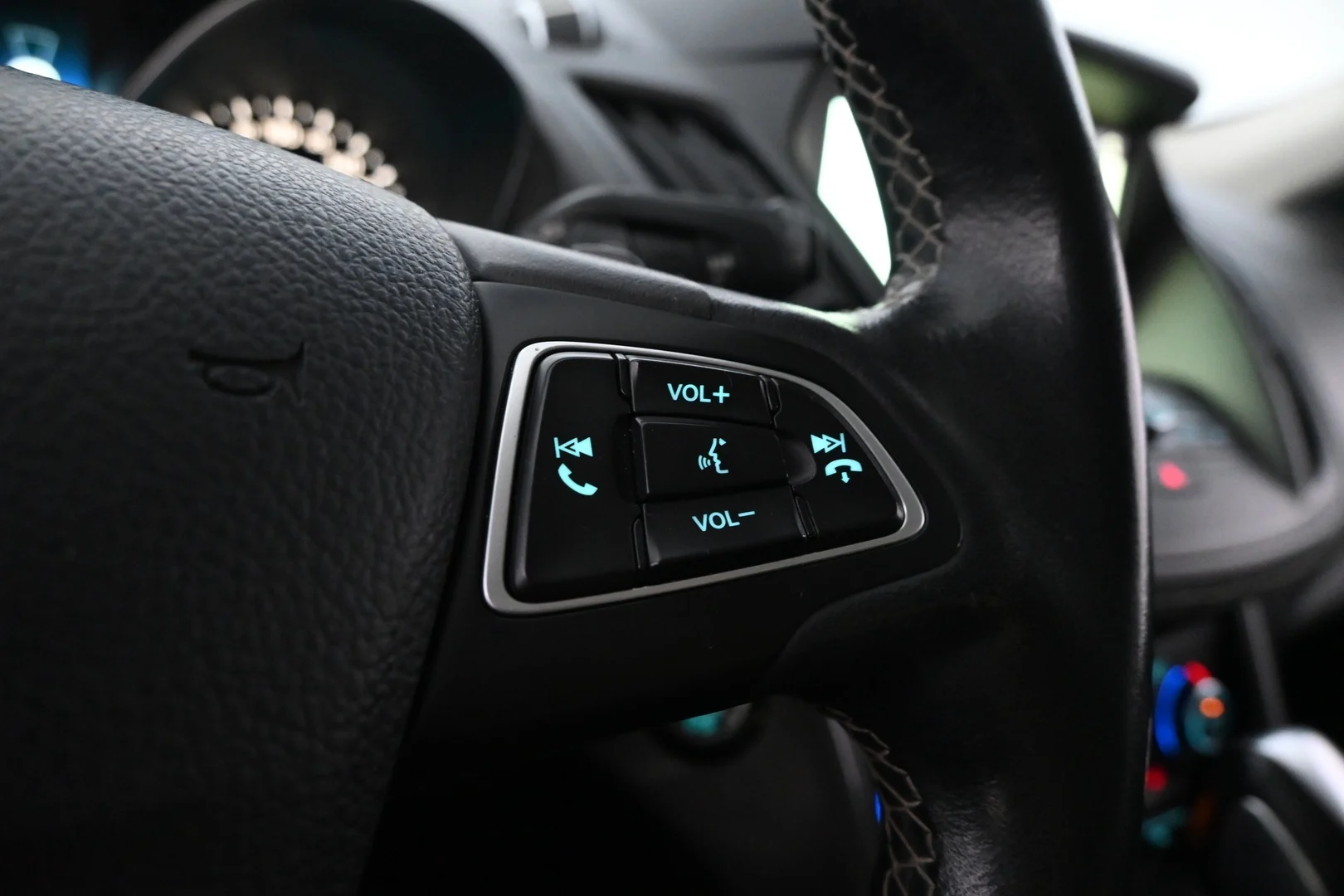 Car Image - 6DEiTKVOtGw8oIcL0jeXz1