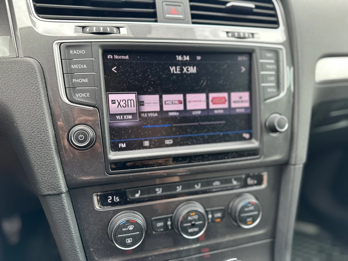 Car Image - 2M3zfHE7wYvF5N6MODm9Qe