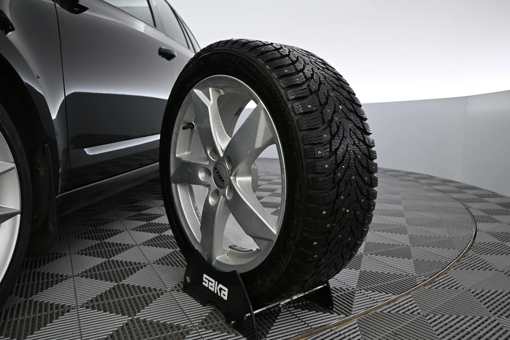 Car Image - 321BbH0vYxqlgLrzDtIOQz
