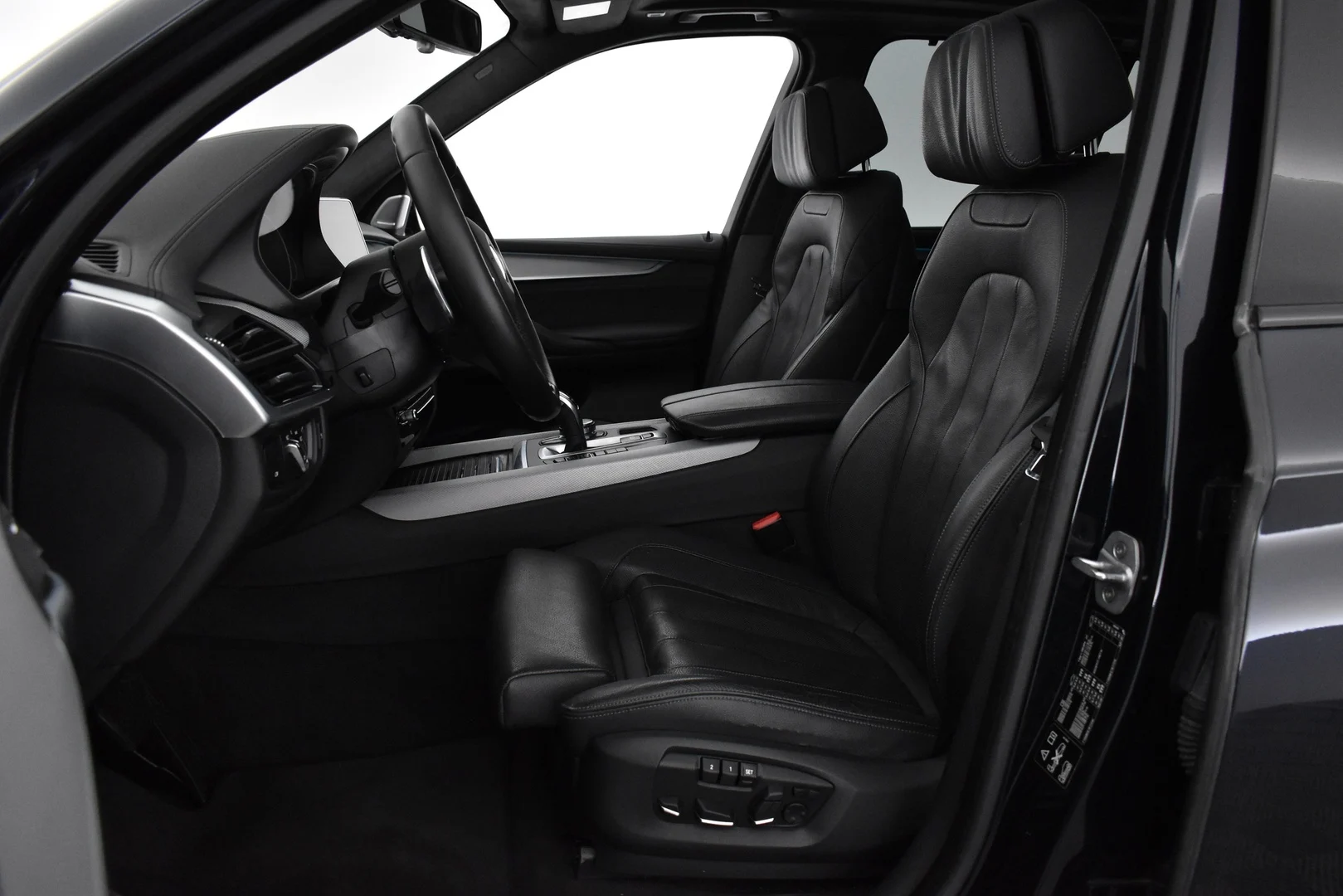 Car Image - 2YcflqiikiDH4uK8WCWXby