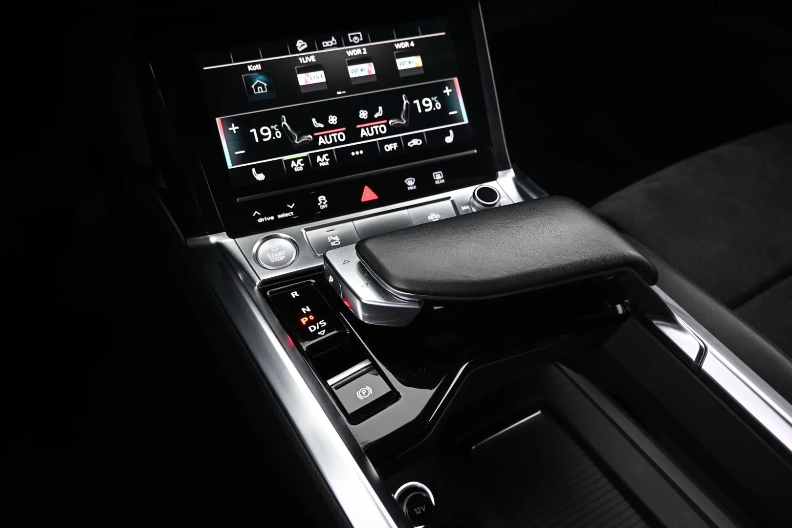 Car Image - 3JODJLWYwTfHjyzmpI4z1E