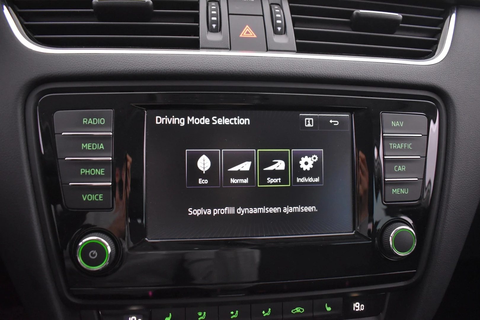 Car Image - 16l94U2oEwTNfx0UoTmARB