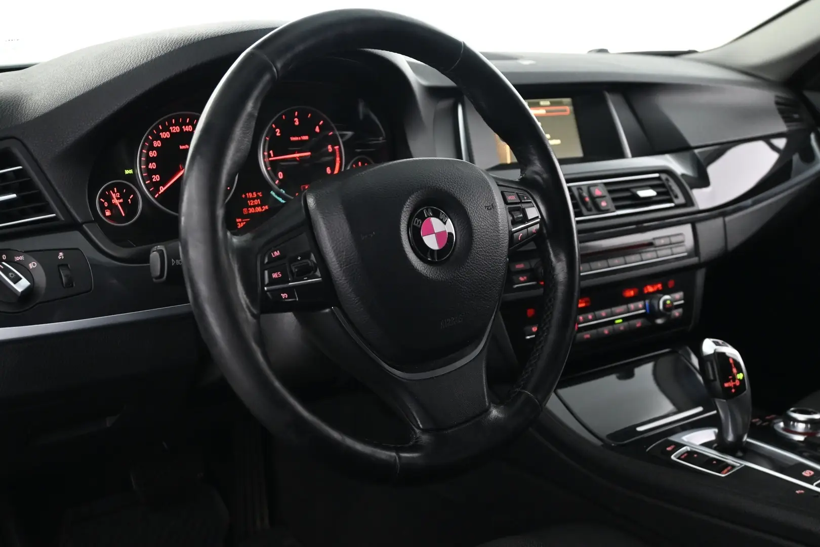 Car Image - 2bpNcOLiuEy0s141RR0Qu9