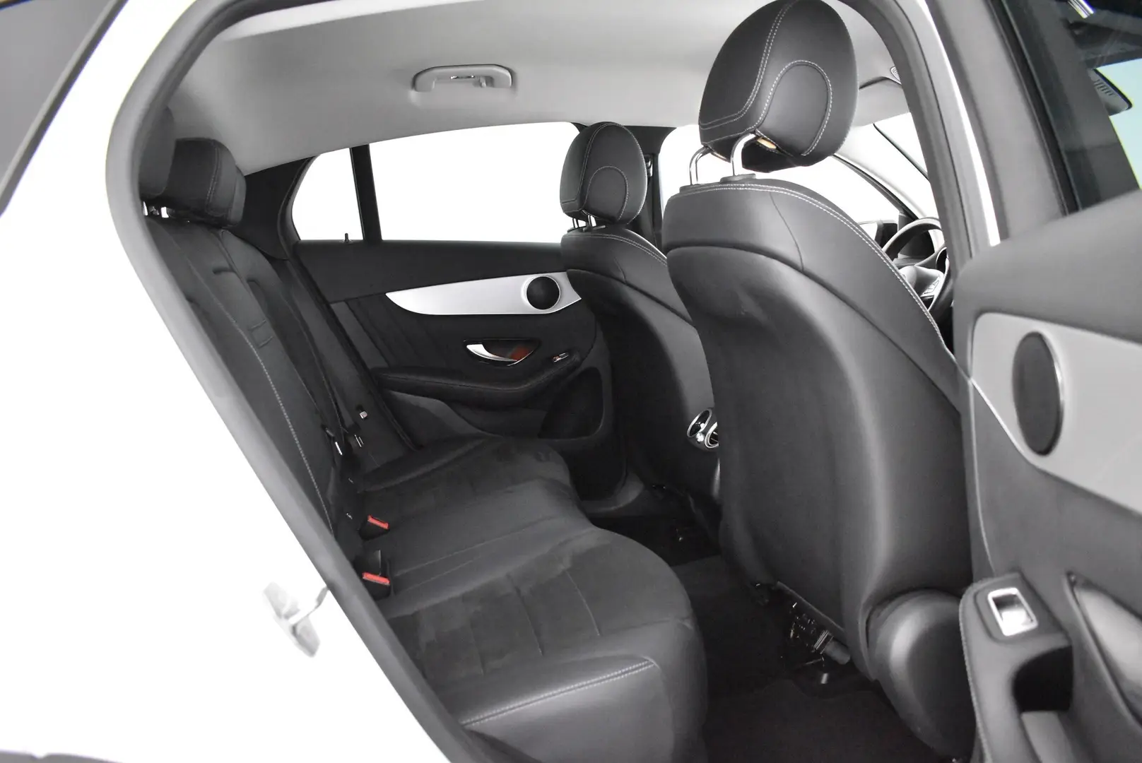 Car Image - 15VFgCm53a0Q9h3qtZnmO6