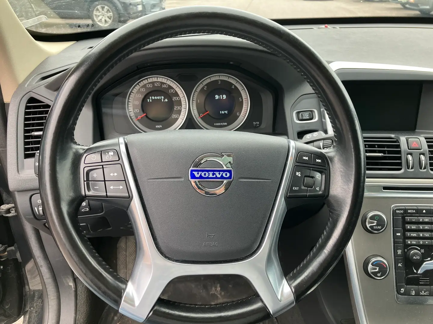 Car Image - 2BVUXmE7j8thCmtNNyUl5N