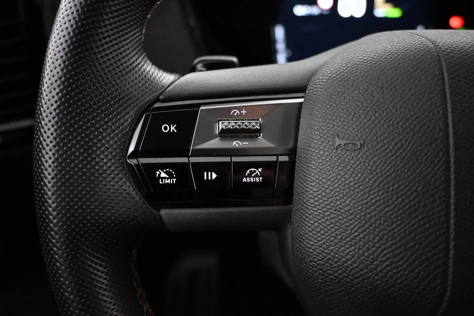 Car Image - 4r4IsfMXD5sW6aJBjMOv4P