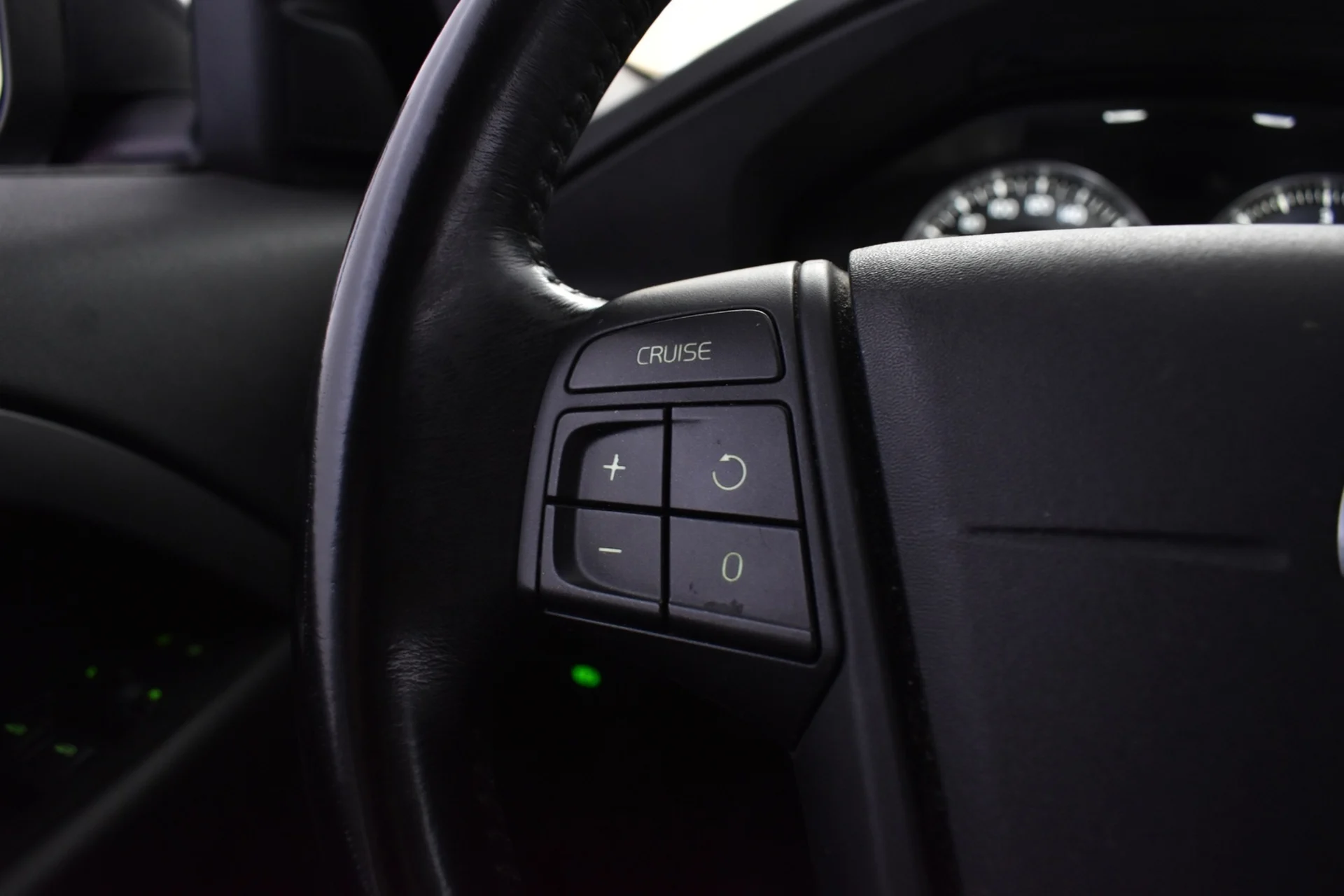 Car Image - 6udBoEwNJnzzocKEvbzfXN