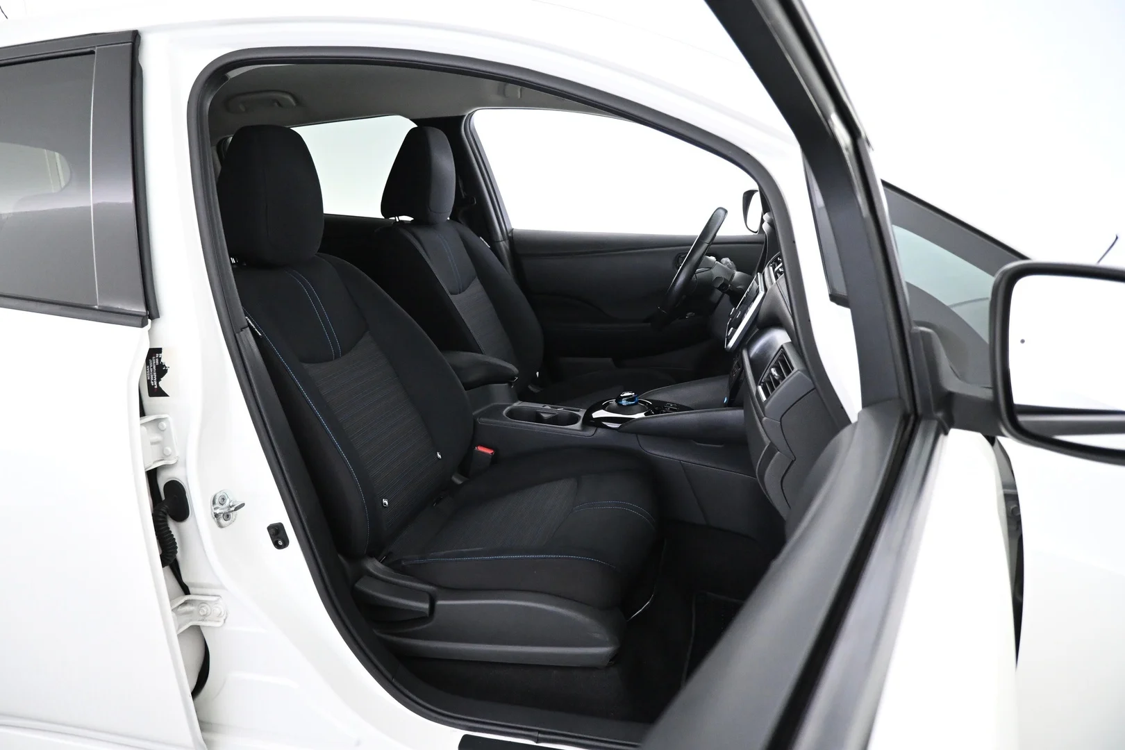 Car Image - 7YCE4guQ1dPQMTclvudak