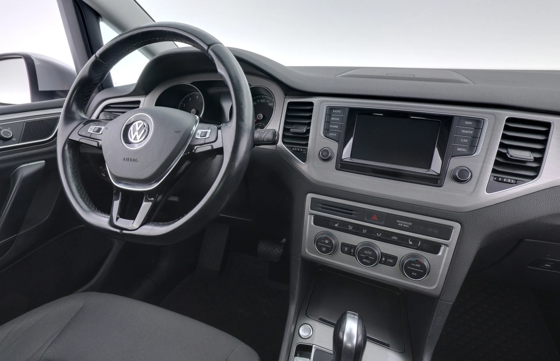 Car Image - 3ExxM1KSEDLN2M9bg60lHl