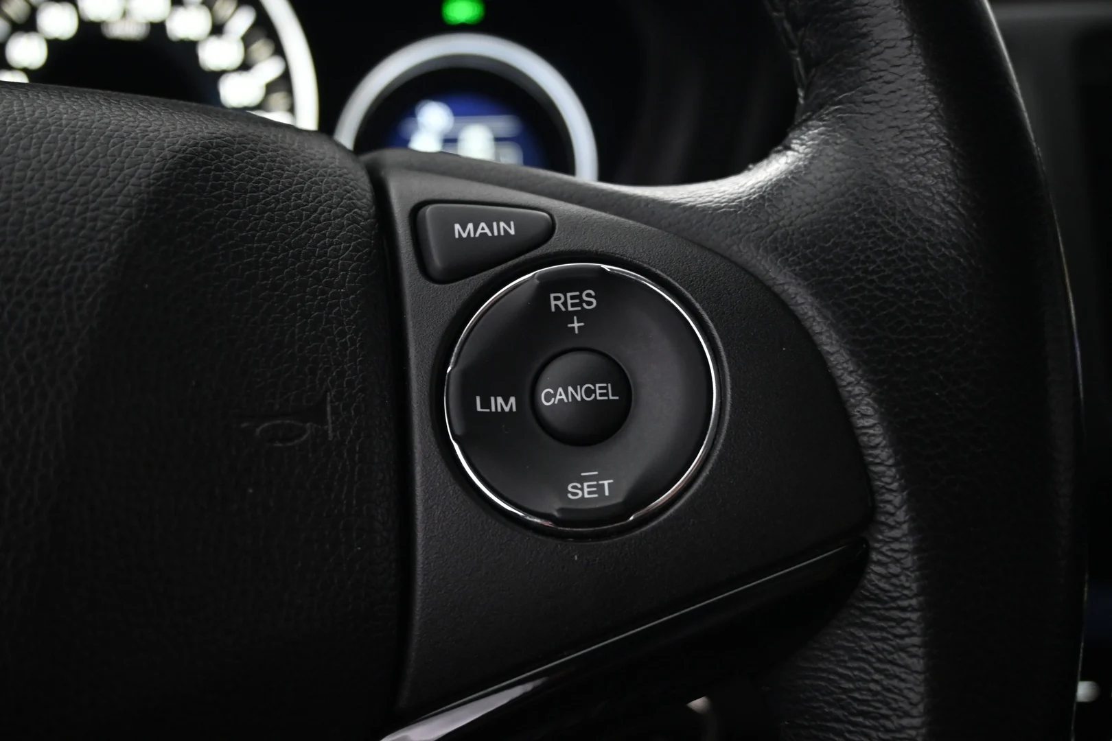 Car Image - 4rkJ7dNh5Fv1GIPFKMGBbd