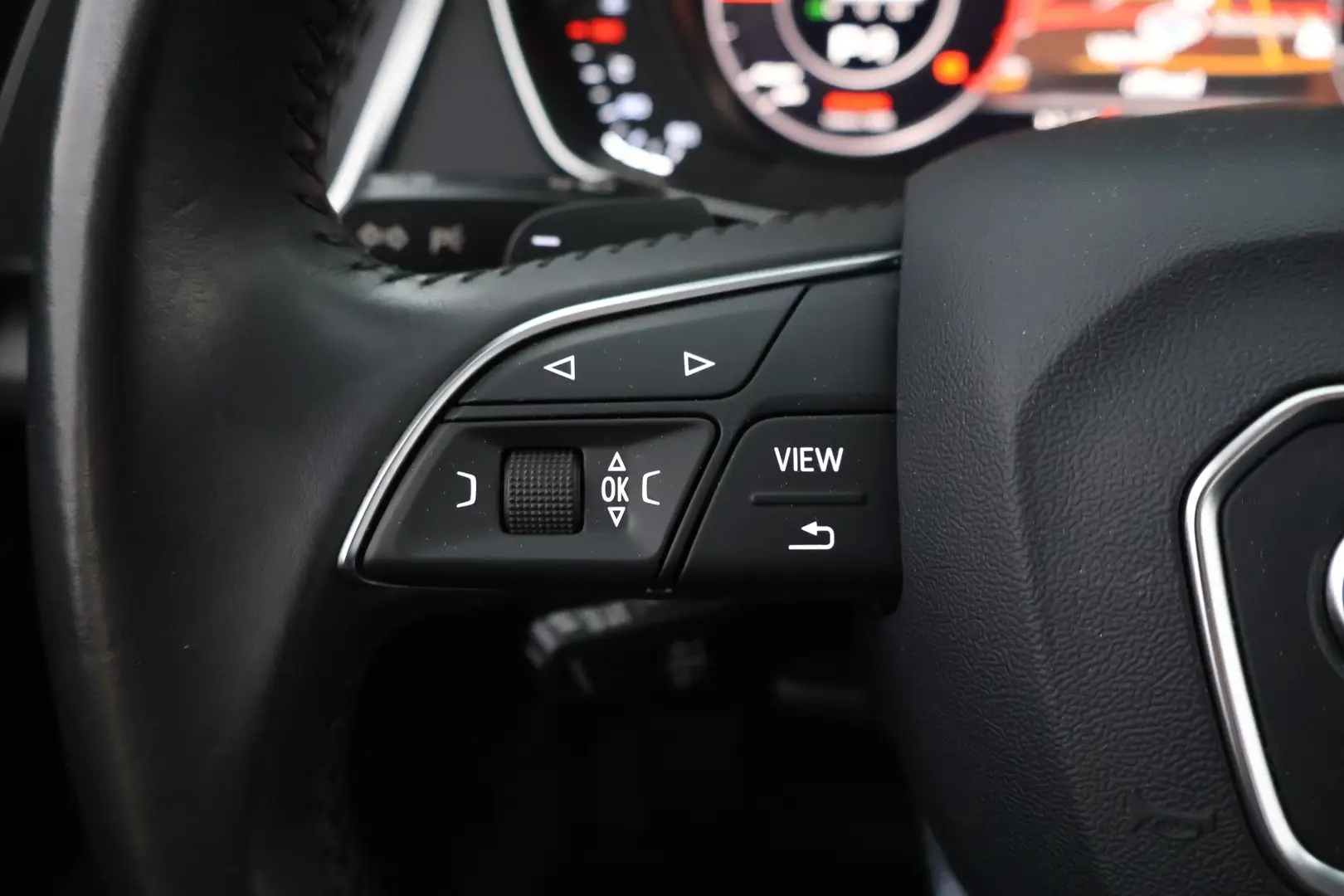 Car Image - HMoefmrmAZi2sJYSM3Nkr