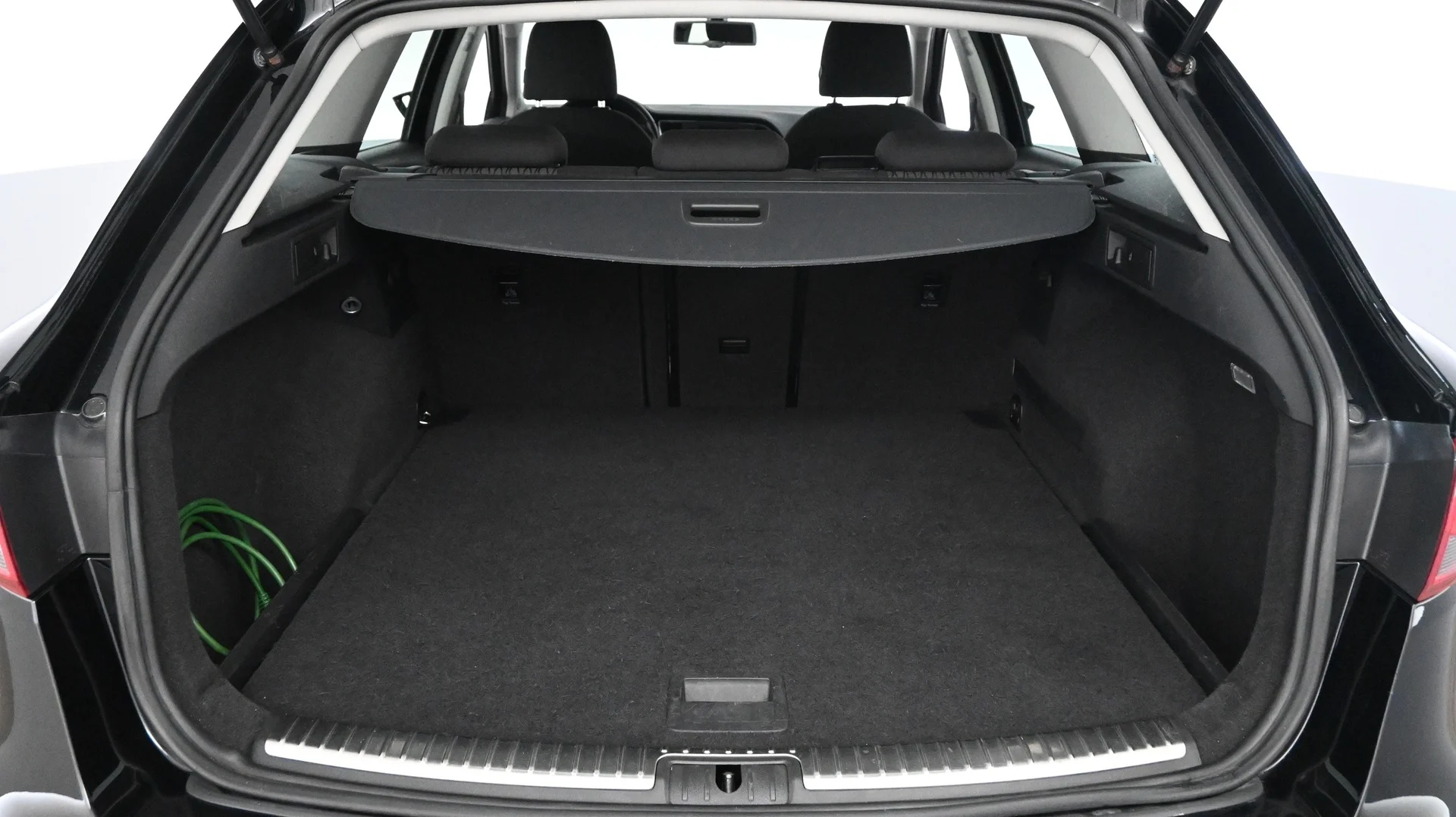 Car Image - 1kcvbpHymWlspUzw17biqL