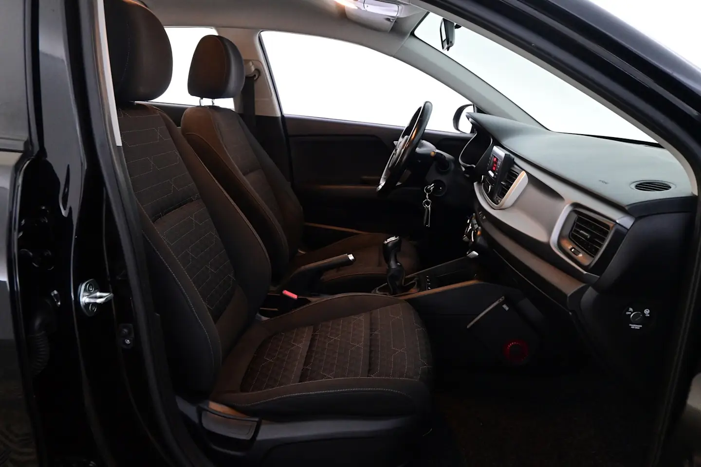 Car Image - 5UBscKeuTfZWGumxLLUOXI