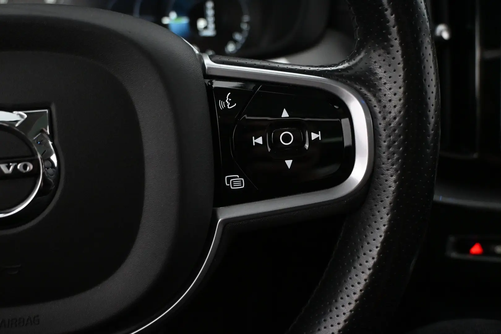 Car Image - 49EhF0f5gg22xxBRqOzEHq